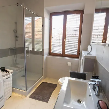 Hostel Vojnik * Vojnik