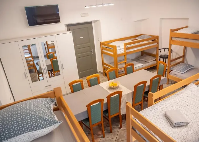 Hostel Vojnik بيت شباب Vojnik