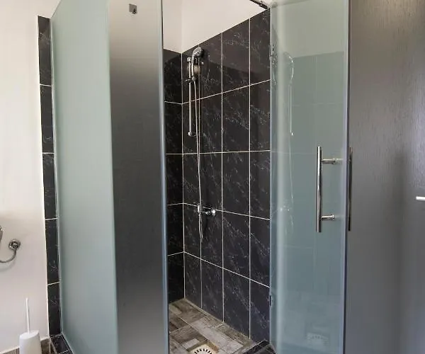 بيت شباب Hostel Vojnik