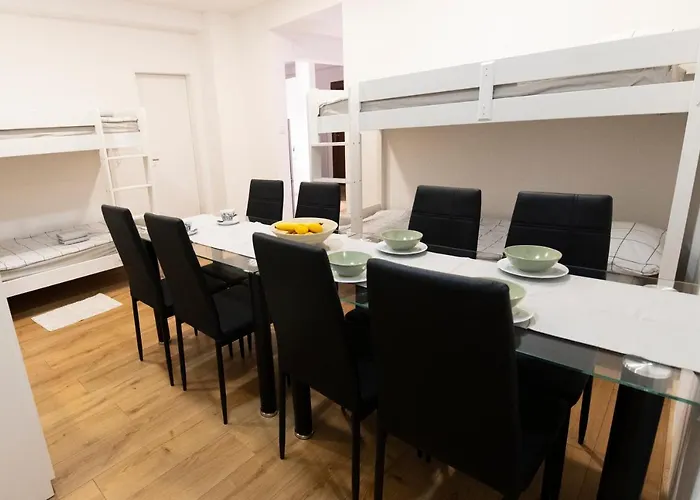 بيت شباب Hostel Vojnik