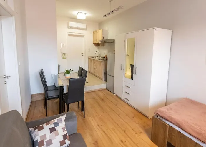 Hostel Vojnik Хостел *