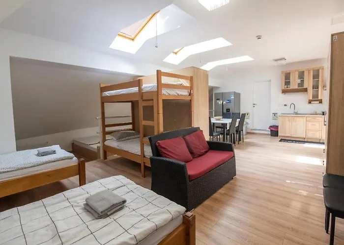 Hostel Vojnik بيت شباب Vojnik