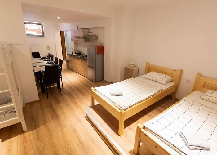 Hostel Vojnik بيت شباب Vojnik